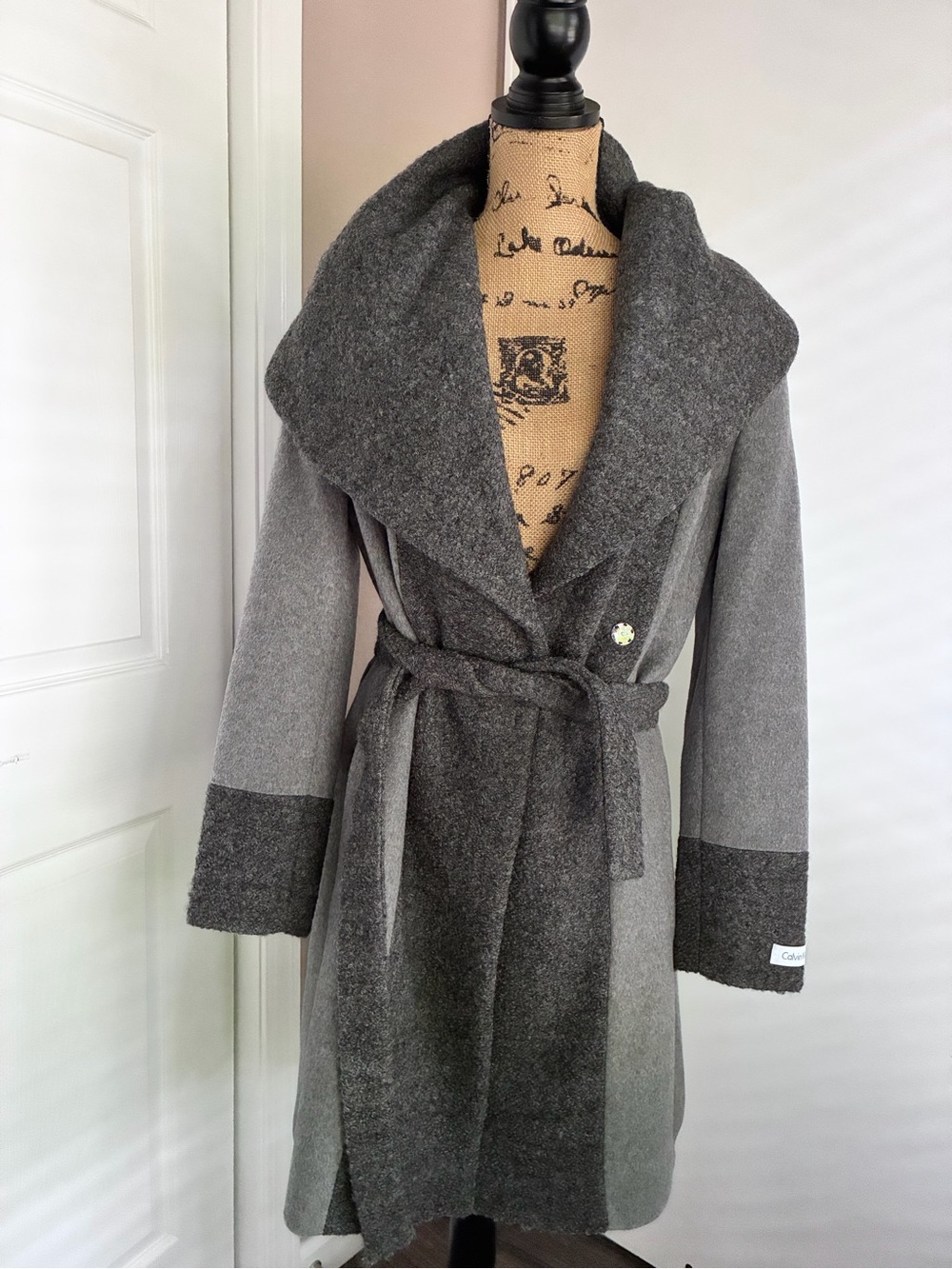 Calvin Klein Two-Tone Gray Shawl Collar Belted Trench Coat
